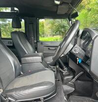LAND ROVER DEFENDER 90