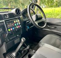 LAND ROVER DEFENDER 90