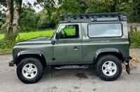 LAND ROVER DEFENDER 90