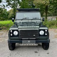 LAND ROVER DEFENDER 90